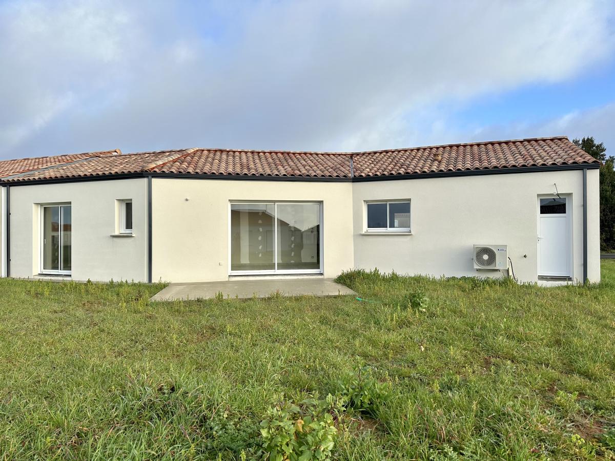 maison à Les Magnils-Reigniers