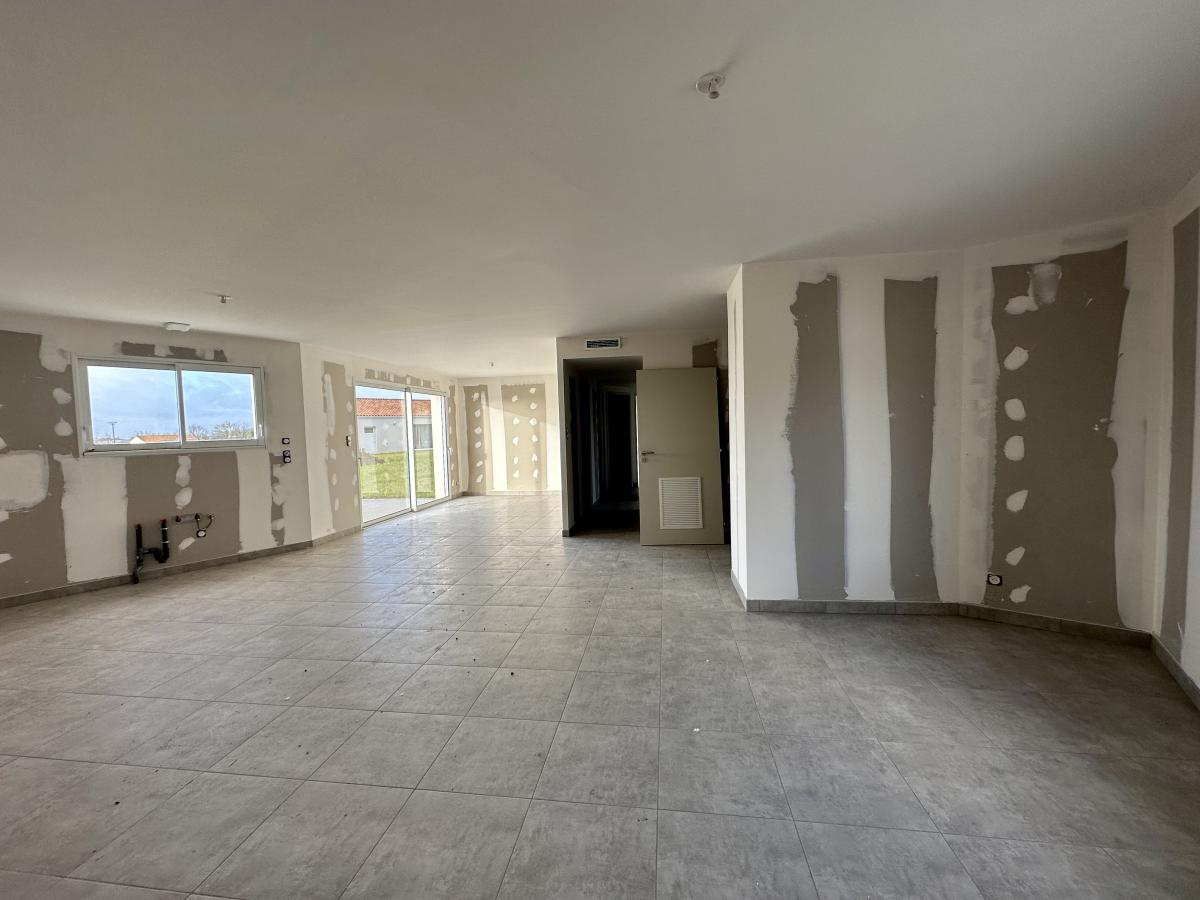 maison à Les Magnils-Reigniers