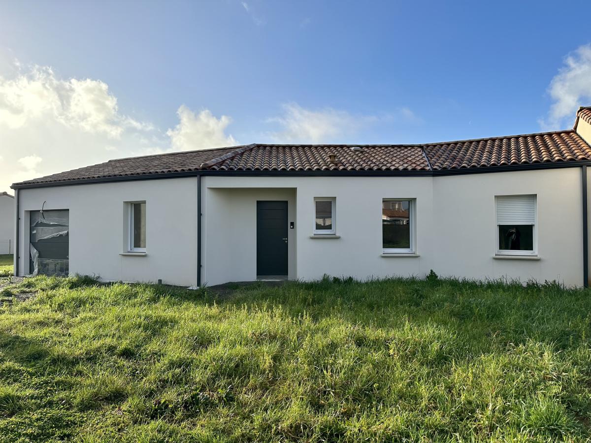 maison à Les Magnils-Reigniers