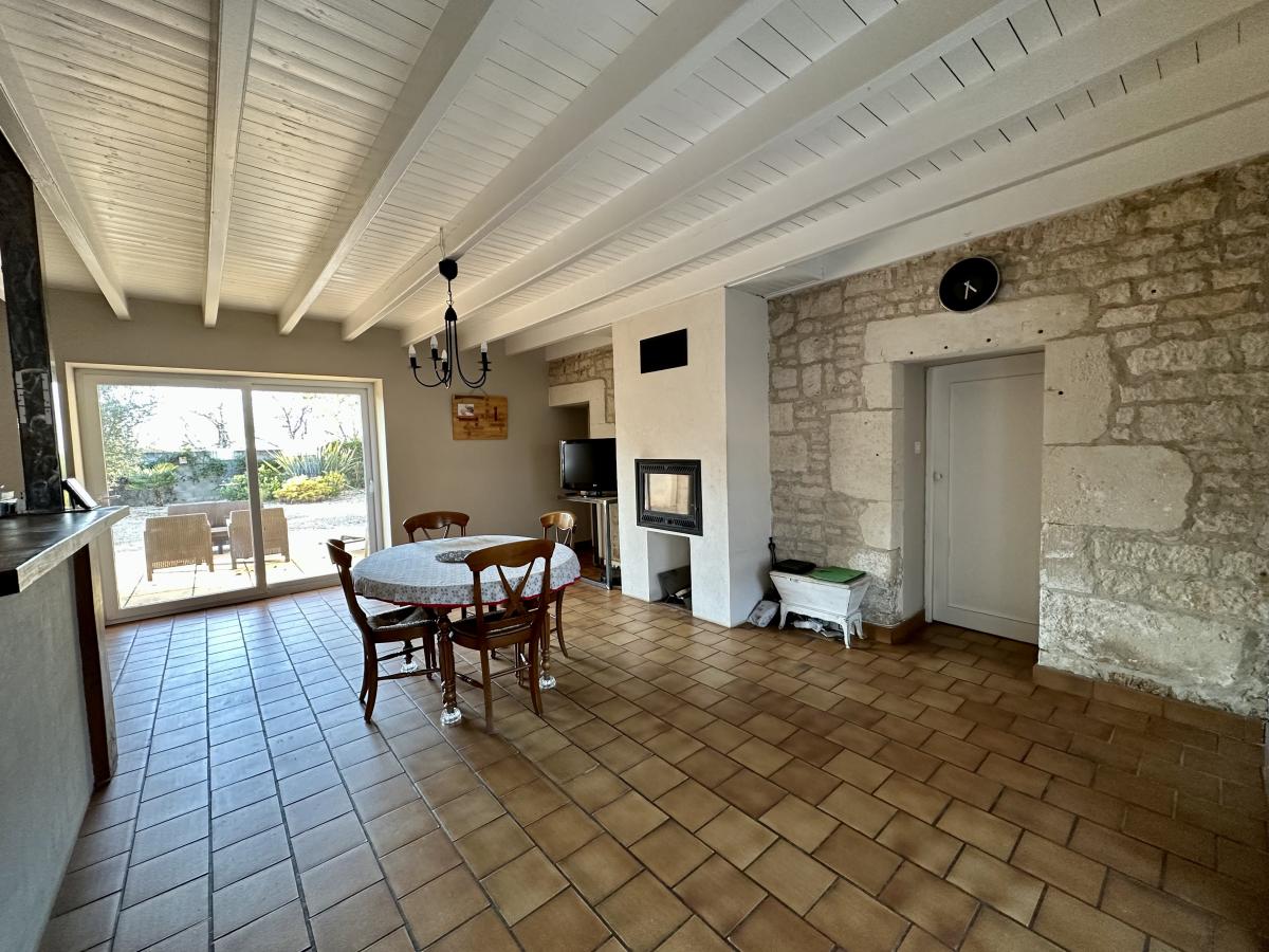 maison à Les Magnils-Reigniers