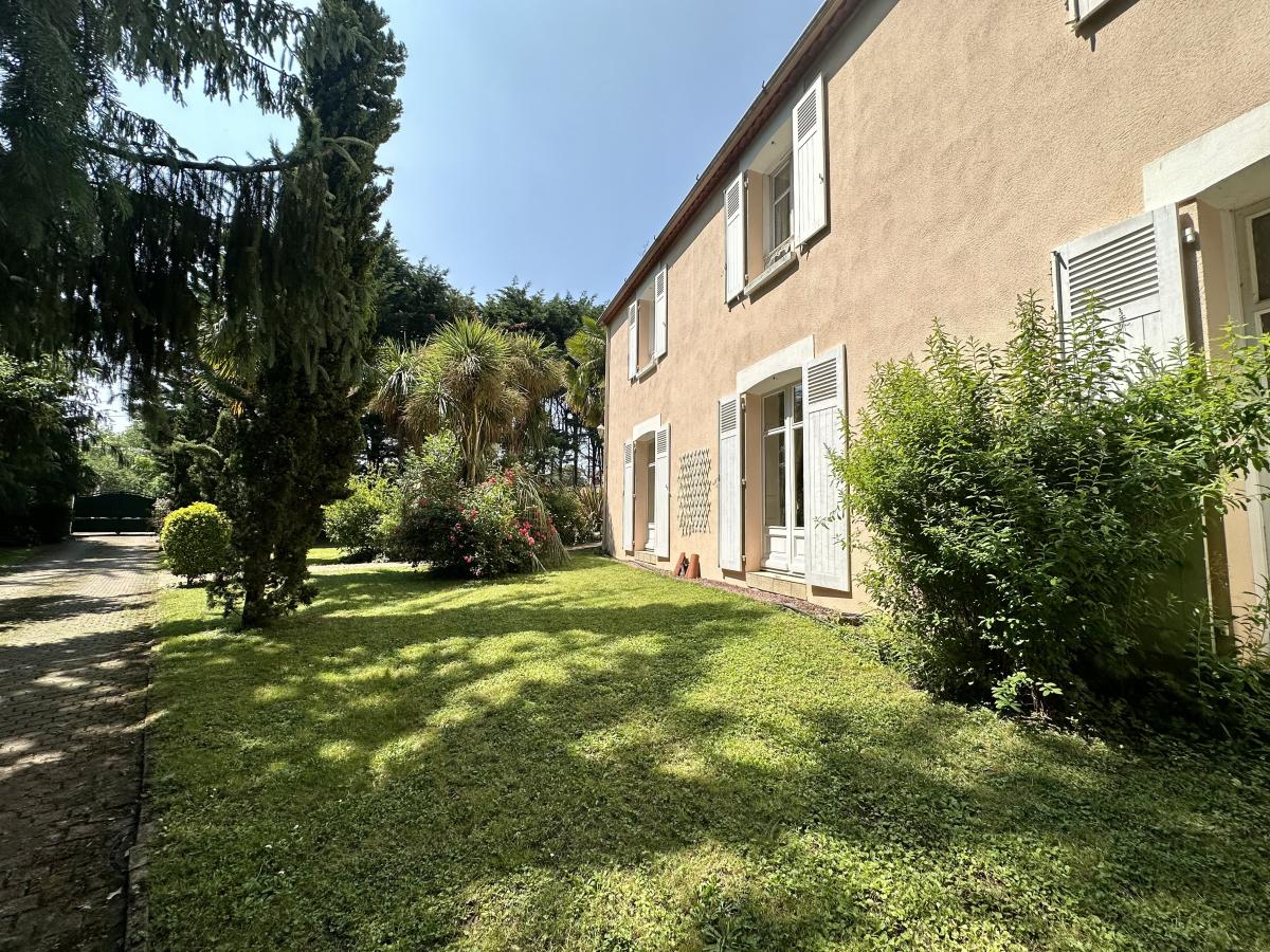 maison à La Ferrière