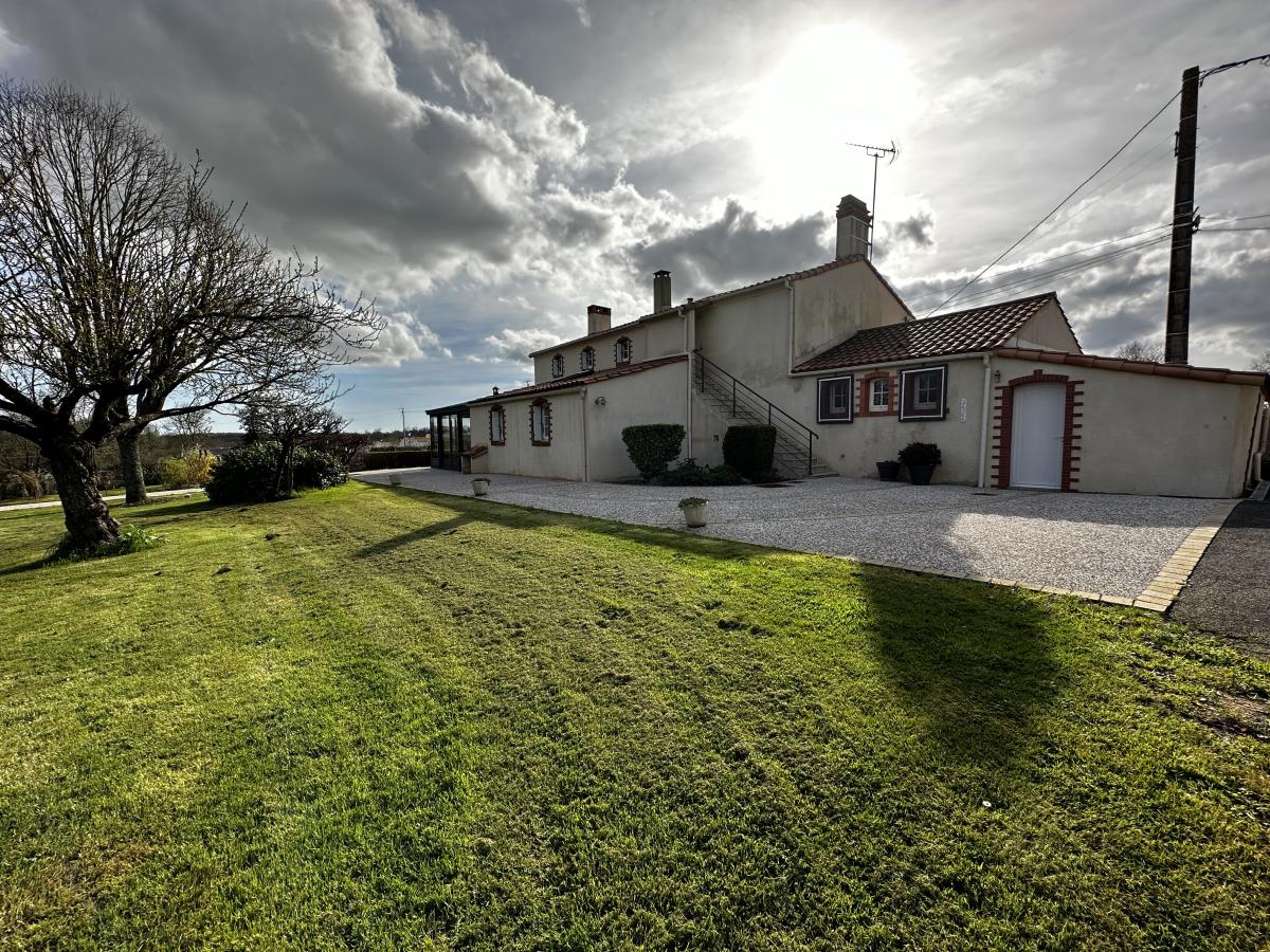 maison à Moutiers-les-Mauxfaits