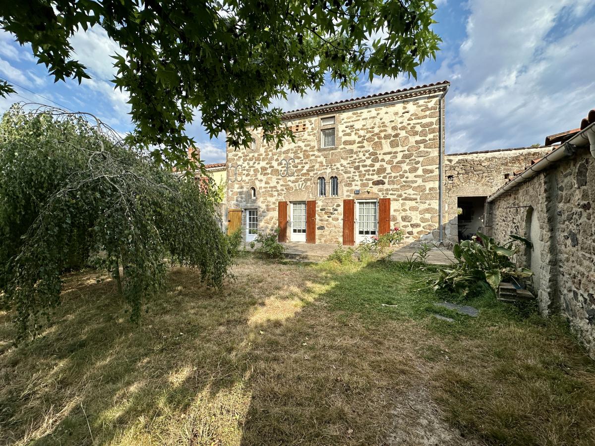 Maison à Le Champ-Saint-Père