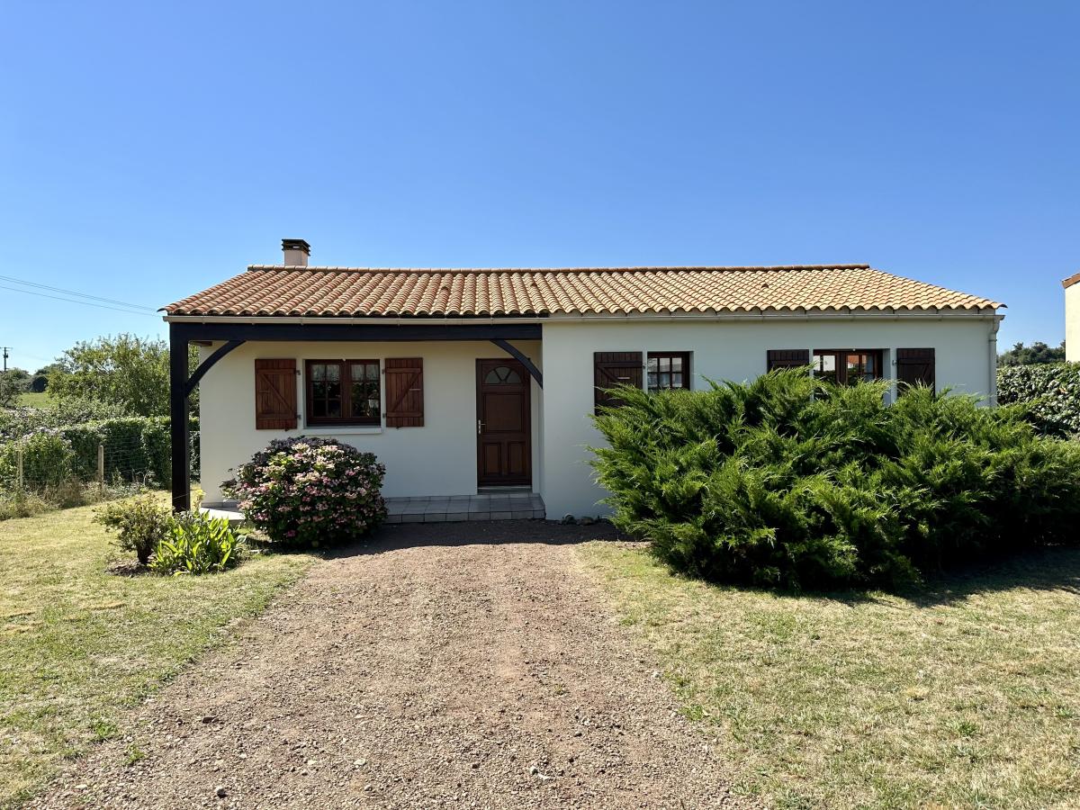 maison à Le Bernard