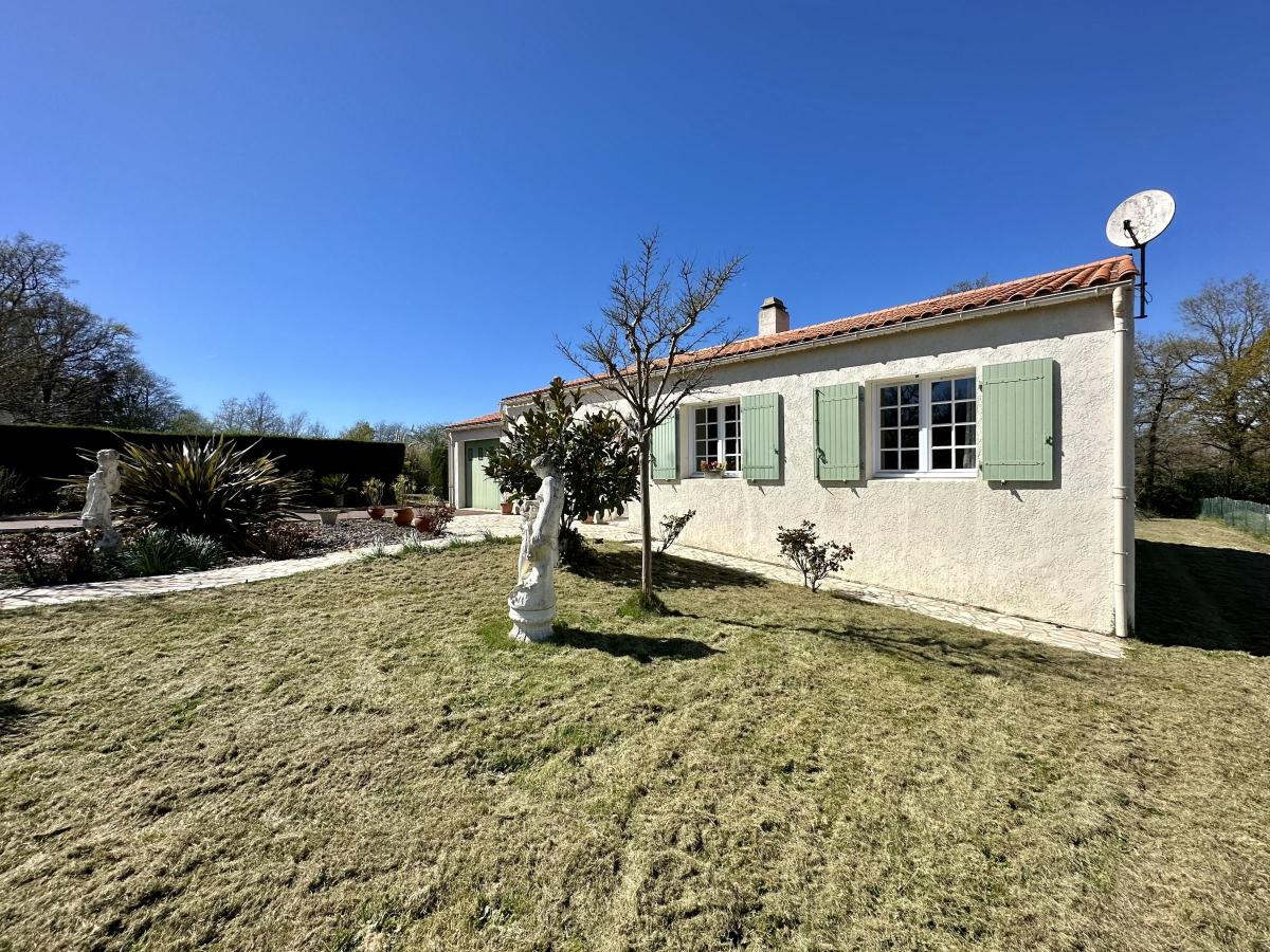 maison à Saint-Avaugourd-des-Landes