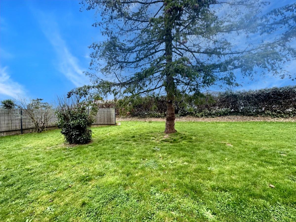 Terrain à Moutiers-les-Mauxfaits